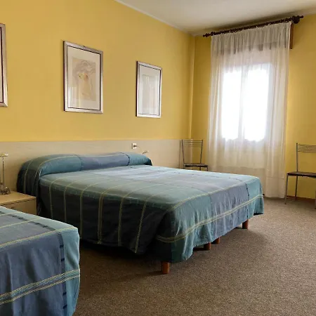 Hotell Giardino 3*