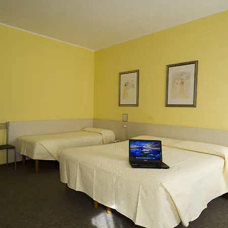 Giardino Hotell 3*